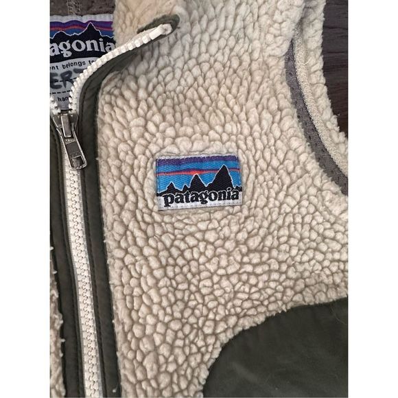 COPY - Vintage Patagonia Kids Fleece Vest - Picture 6 of 6